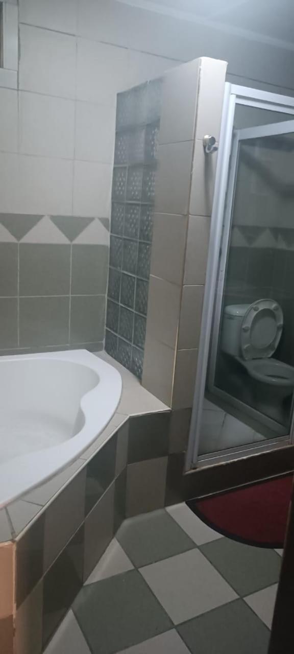 Garden Point Hotel Johannesburg Bagian luar foto