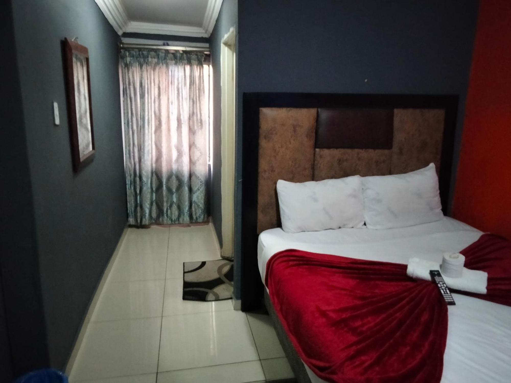 Garden Point Hotel Johannesburg Bagian luar foto